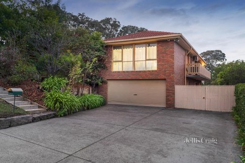 18 Dartagook Street Diamond Creek 3089