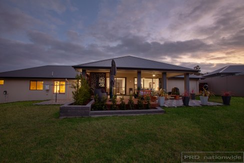 18 Dunnett Avenue, NORTH ROTHBURY NSW 2335