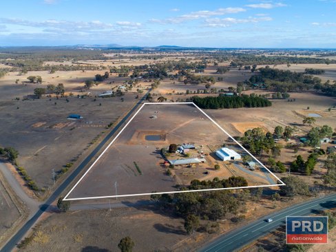 18 Egans Road, MARONG VIC 3515