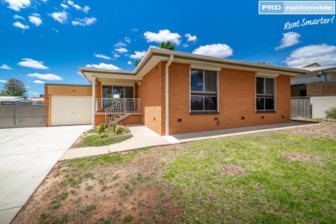 18 Elizabeth Avenue, FOREST HILL NSW 2651