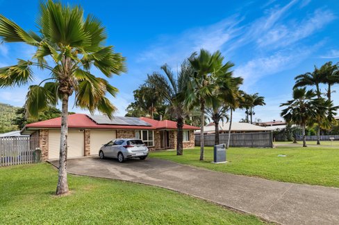 18 Erromango Drive, JUBILEE POCKET QLD 4802