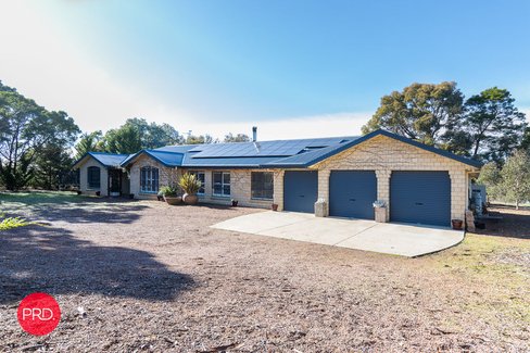 18 Essendon Road, BUNGENDORE