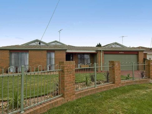 18 Freesia Court Whittington 3219