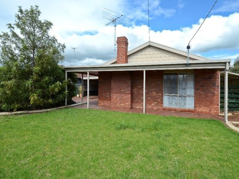 18 Henderson Drive Lara 3212