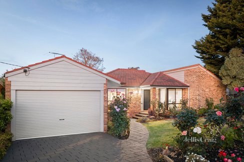 18 Highfield Avenue Warranwood 3134