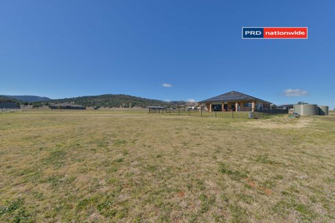 18 Horseshoe Place, TAMWORTH NSW 2340