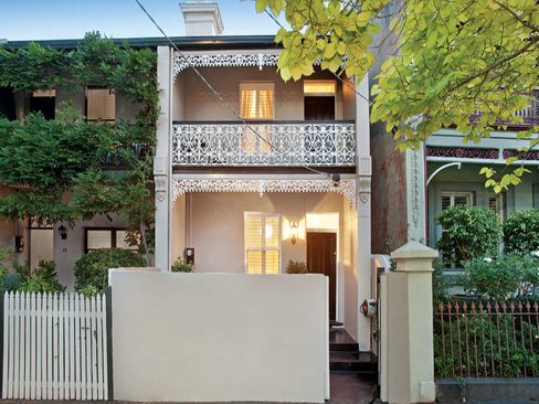 18 Howe Crescent South Melbourne 3205