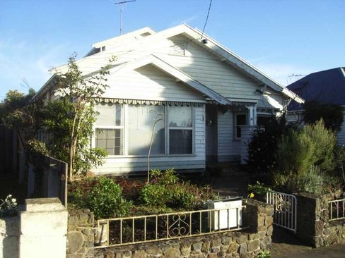 18 Humble Street East Geelong 3219