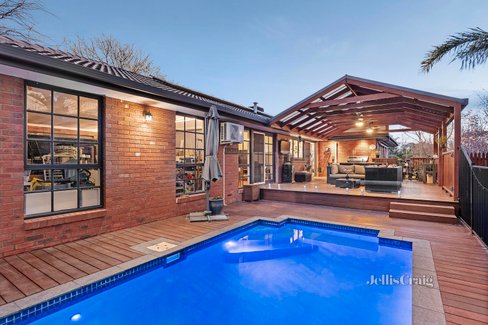 18 Janson Court Croydon North 3136
