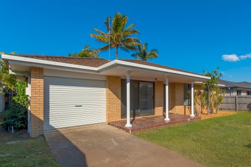 18 Joan St, BURLEIGH WATERS QLD 4220