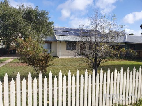 18 Johnson Street, OUYEN VIC 3490