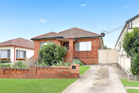 18 Kingsway, KINGSGROVE NSW 2208