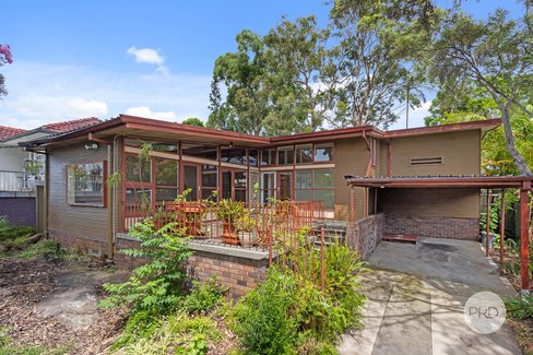 18 Koorabel Street, LUGARNO NSW 2210