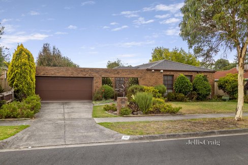 18 Kristen Close Glen Waverley 3150