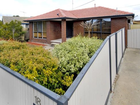 18 Lindsay Street Newcomb 3219