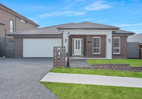 18 Lockheed Hudson, HORSLEY NSW 2530