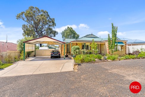 18 Londey Street, KANGAROO FLAT VIC 3555