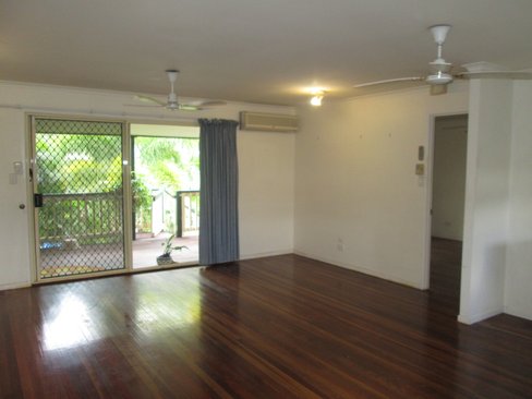 18 Macarthur Drive, CANNONVALE QLD 4802