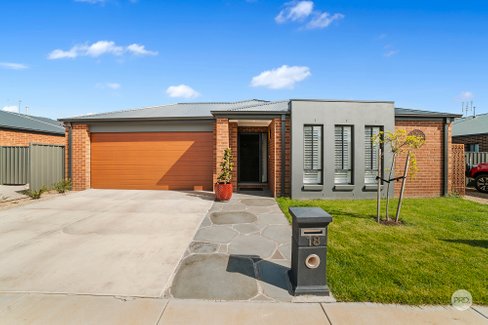 18 Merrion Street, MARONG VIC 3515