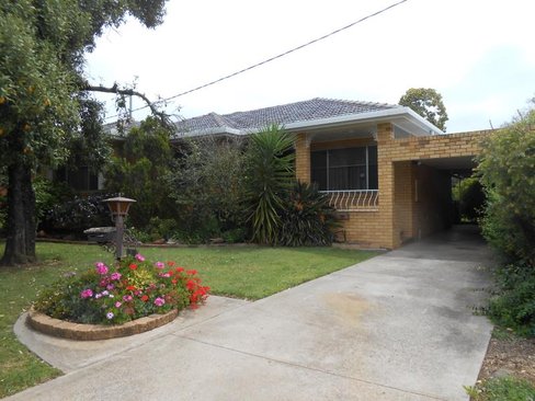18 Murrawai Street, TAMWORTH NSW 2340