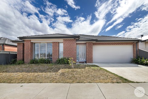 18 Opal Street, ALFREDTON VIC 3350