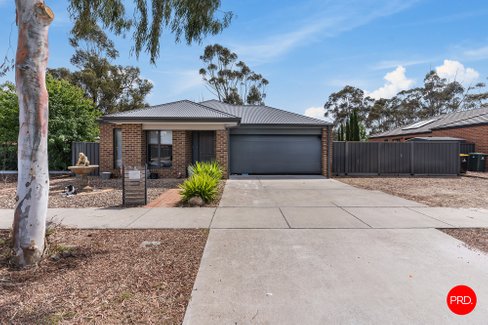 18 Ormond Drive, MARONG VIC 3515