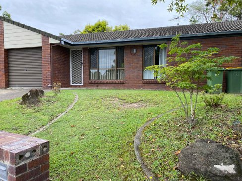 1/8 Oscar Court, OXENFORD QLD 4210