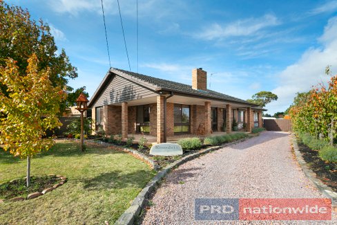 18 Sayle Street, SEBASTOPOL VIC 3356