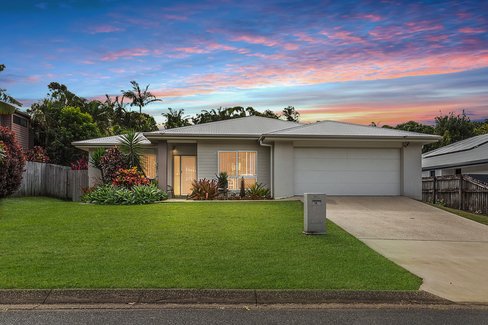 18 Sunset Drive, JUBILEE POCKET QLD 4802