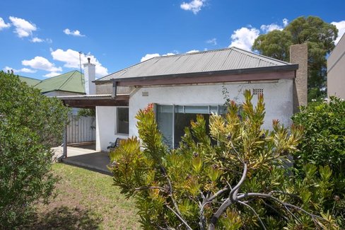 18 Travers Street, WAGGA WAGGA NSW 2650
