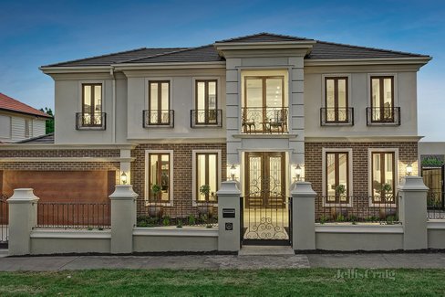 18 Trevor Court Mount Waverley 3149