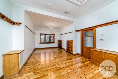 18 Turner Street, TURVEY PARK NSW 2650