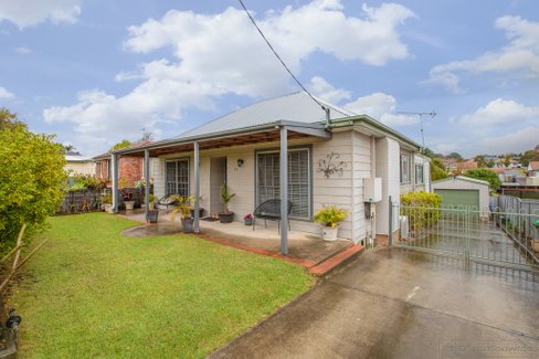 18 Vindin Street, RUTHERFORD NSW 2320