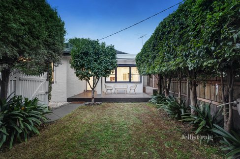 1 8 Wilma Street Bentleigh 3204