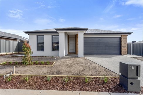 18 Windmill Street, HUNTLY VIC 3551
