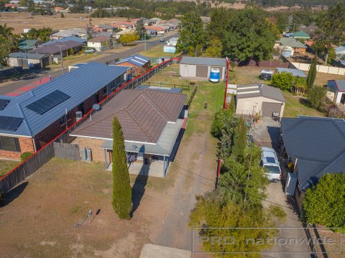 18 York Street, GRETA NSW 2334