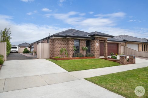 18 Yorkdale Boulevard, WINTER VALLEY VIC 3358