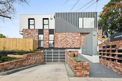 18/20 Harrison Street Mitcham 3132
