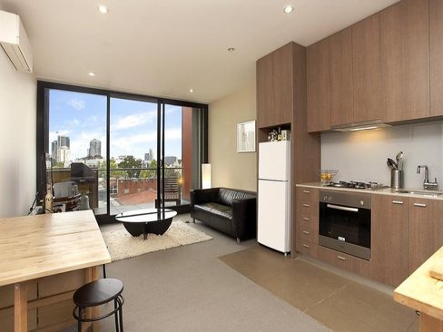 18 352 Victoria Street North Melbourne 3051