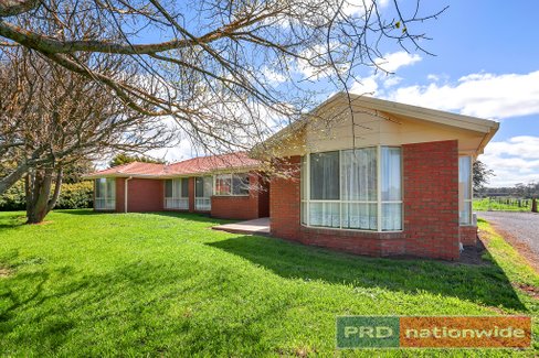 185 Bungaree-Wallace Road, BUNGAREE VIC 3352