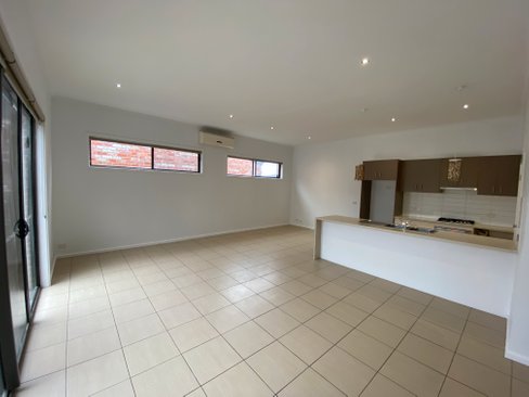 1/86 Anakie Road Bell Park 3215