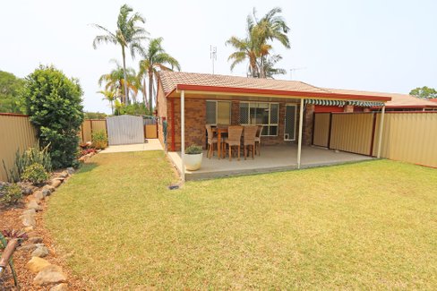 1/87 Olsen Avenue, LABRADOR QLD 4215