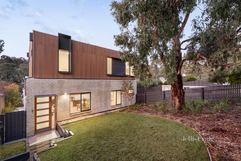 1 88 Karingal Drive Eltham North 3095