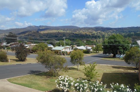 18a Lambie Street, TUMUT NSW 2720