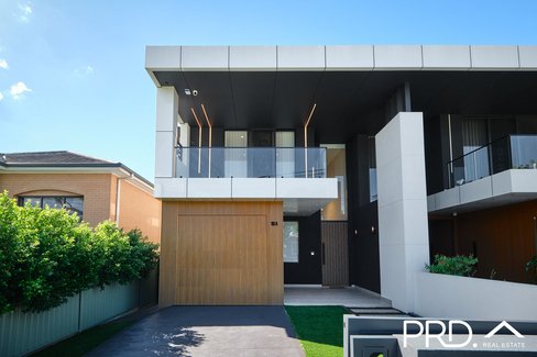 18a Lochinvar Road, REVESBY NSW 2212