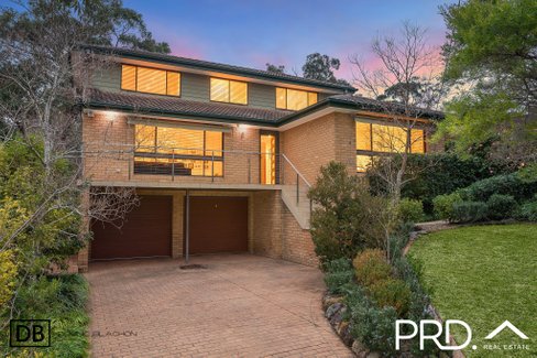 19 Amberdale Avenue, PICNIC POINT NSW 2213