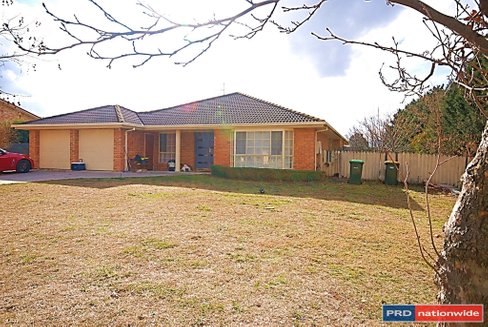 19 Ashby Drive, BUNGENDORE NSW 2621