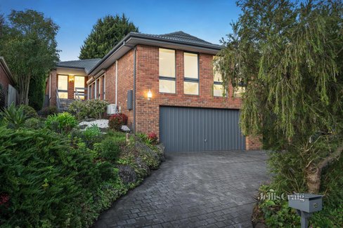 19 Atheldene Drive Glen Waverley 3150