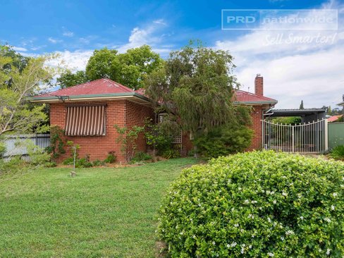 19 Bluett Crescent, TURVEY PARK NSW 2650