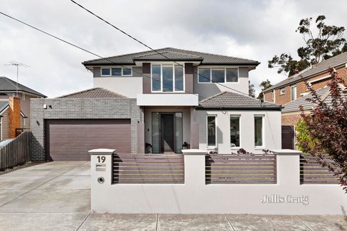 19 Brentwood Avenue Pascoe Vale South 3044